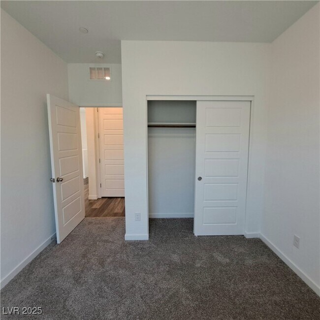 Building Photo - 965 Nevada State Dr