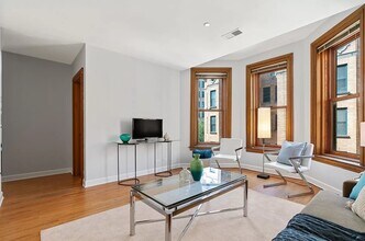 Building Photo - Elegant & Spacious unit for Rent