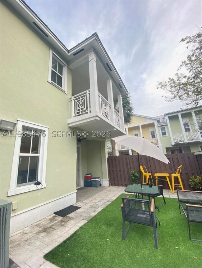 Building Photo - 7414 NW 107th Pl