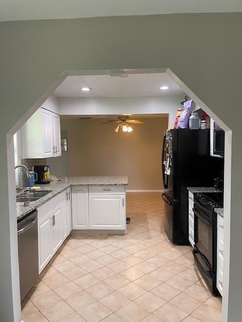 Building Photo - 251 Las Palmas St