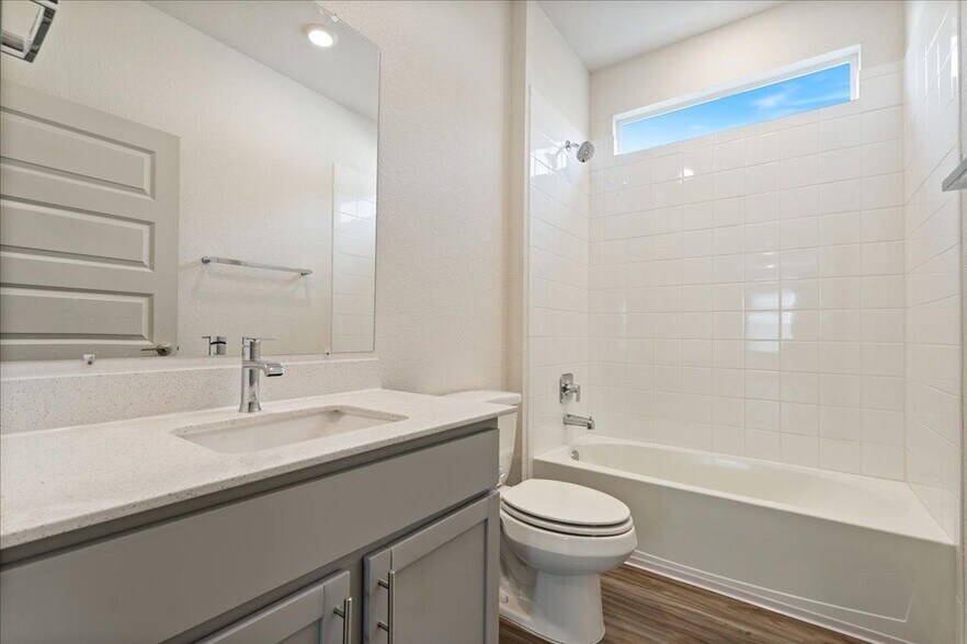 Building Photo - 7410 Sagira Path