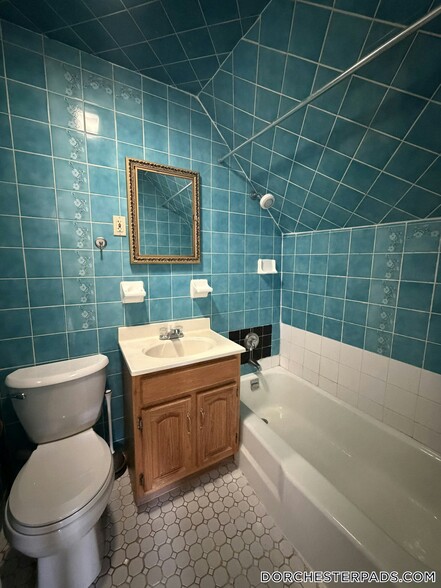 Building Photo - 393 Adams St