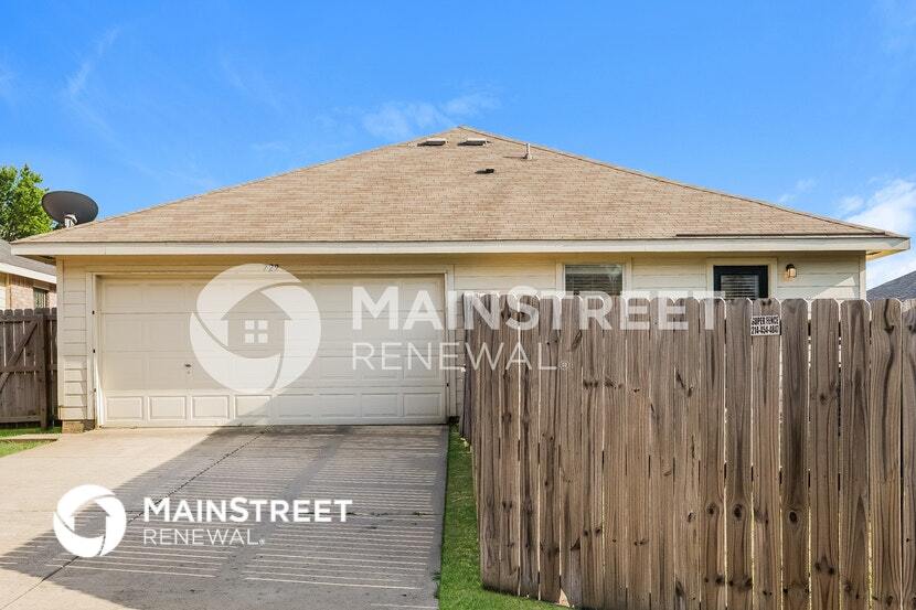 Building Photo - 729 Grambling Dr