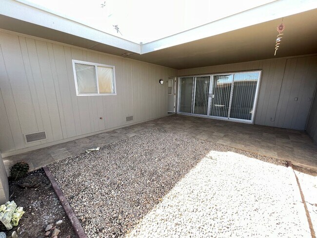 Building Photo - 16810 N Boswell Blvd