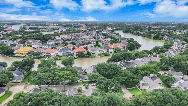 Building Photo - 1023 Oyster Bay Dr