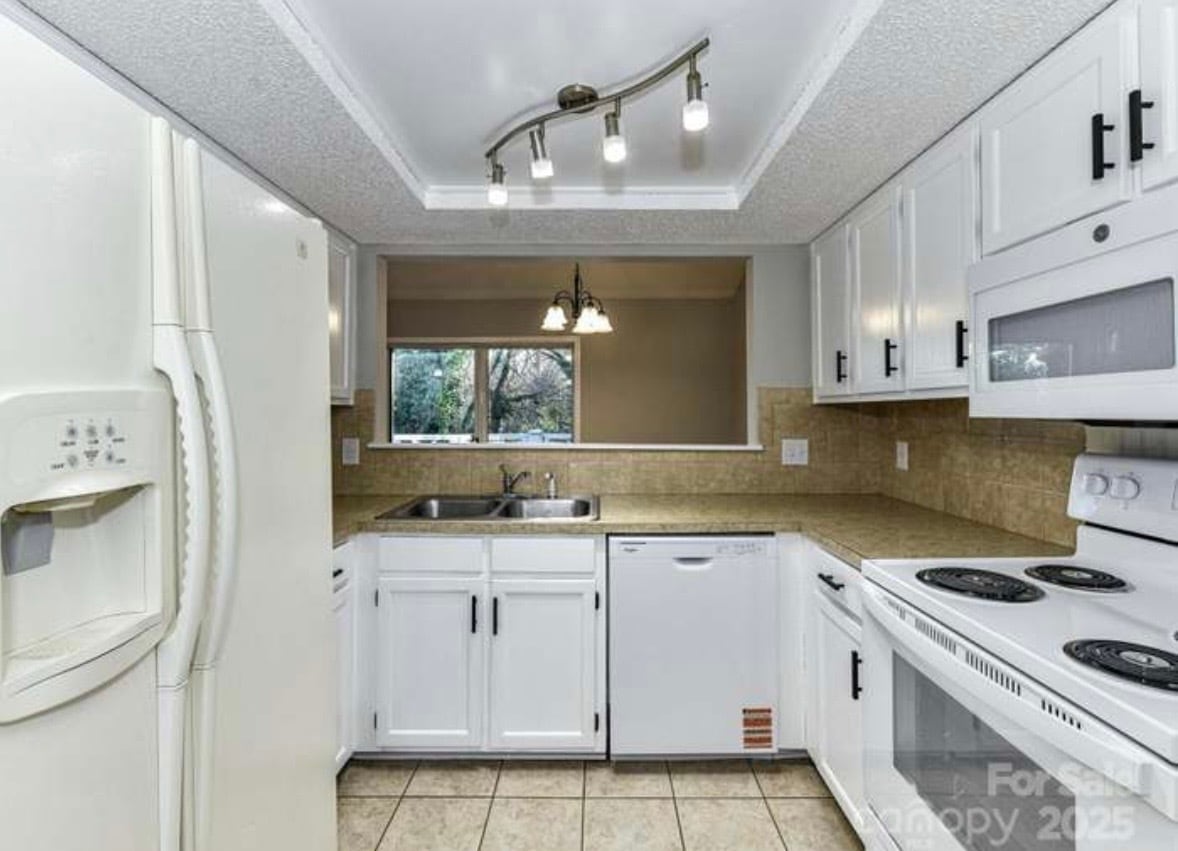 Building Photo - 5234 Amity Springs Dr