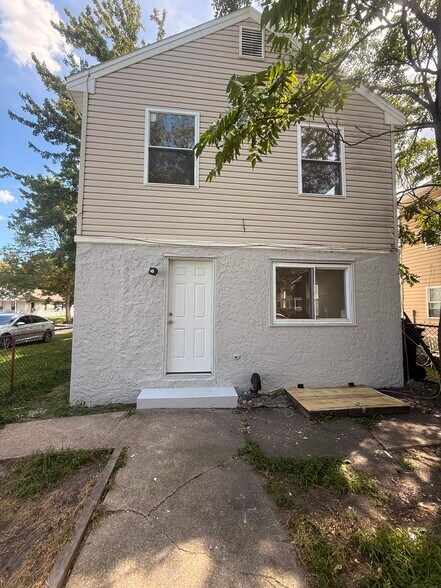 Building Photo - 21 Avenue A