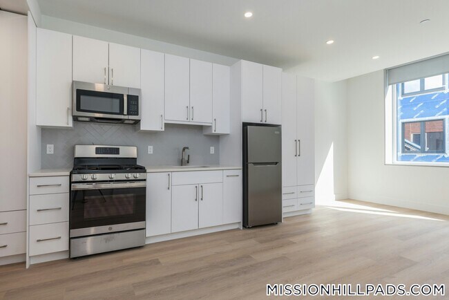 Building Photo - 1127 Harrison Ave