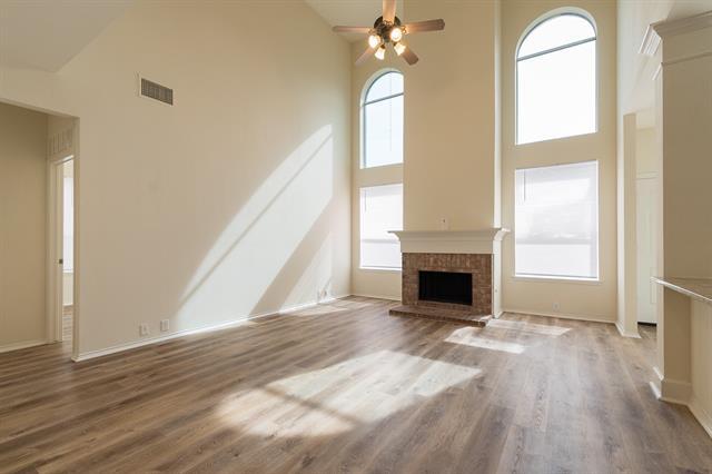 Building Photo - 3614 English Oak Dr