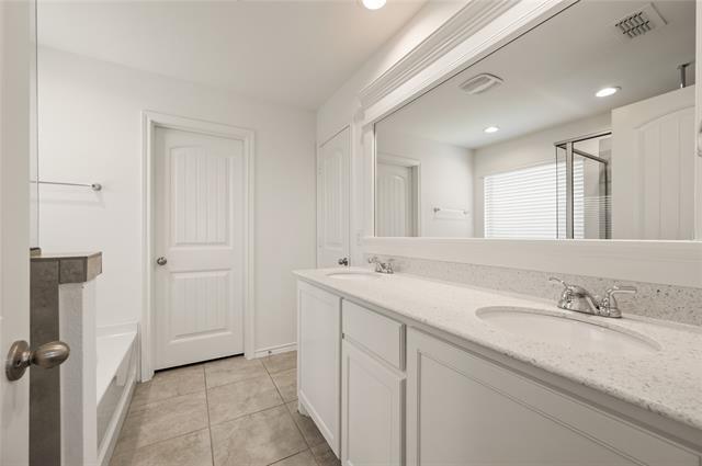 Building Photo - 3204 Montego Bay Ln