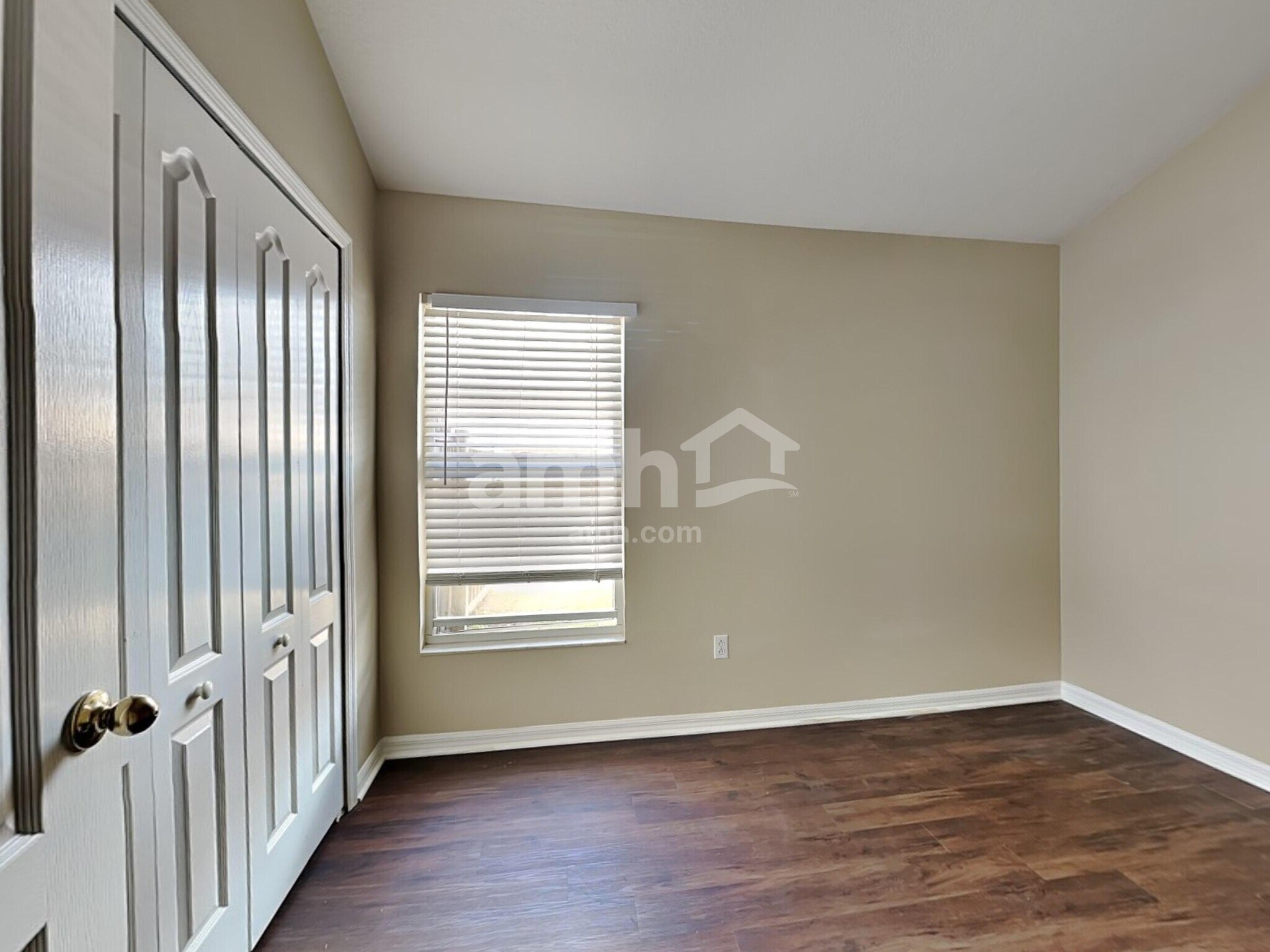 Building Photo - 1309 Lake Shore Ranch Dr