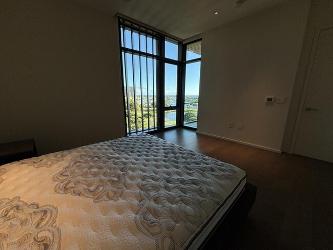 Building Photo - 1388 Ala Moana Blvd