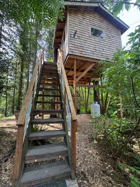 Building Photo - 28605 Vashon Hwy SW