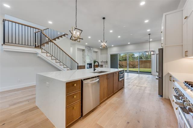 Building Photo - 9409 Lenel Pl