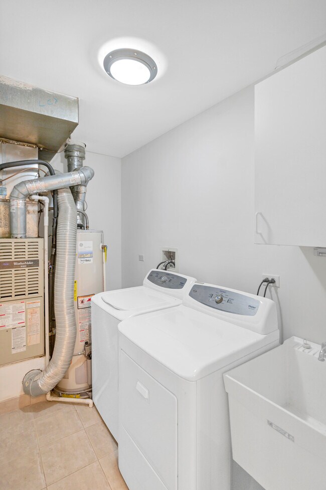 Building Photo - 263 Driftwood Ln