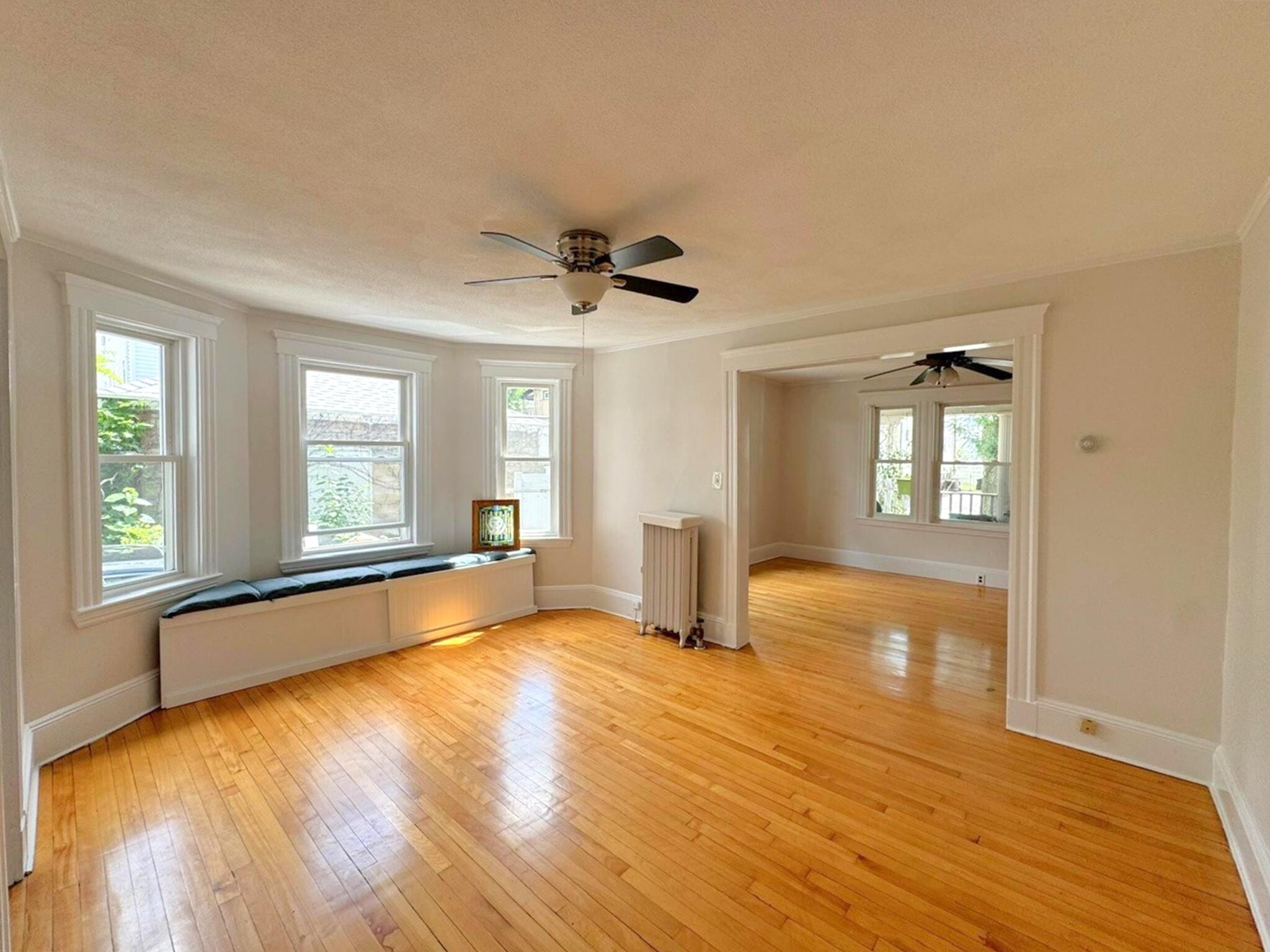 Building Photo - 9 Gordon St