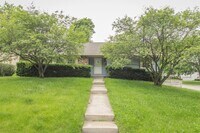Building Photo - Fully Renovated Beautiful 4-Bedroom Home