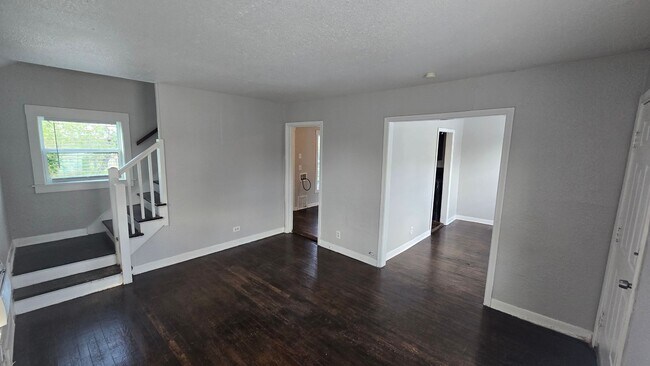 Building Photo - 407/409 Natalen Avenue
