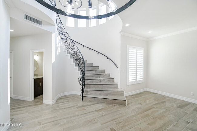 Building Photo - 6489 Calle Placido Dr