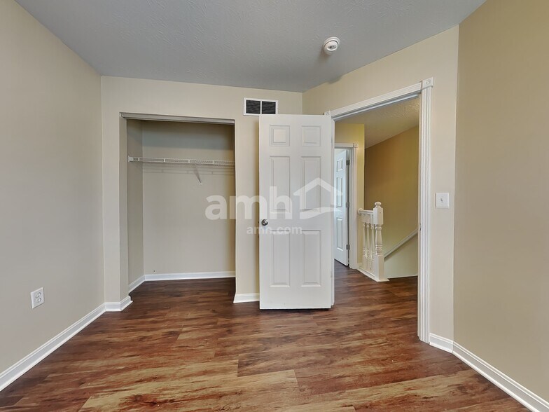 Building Photo - 10311 Charleston Ln