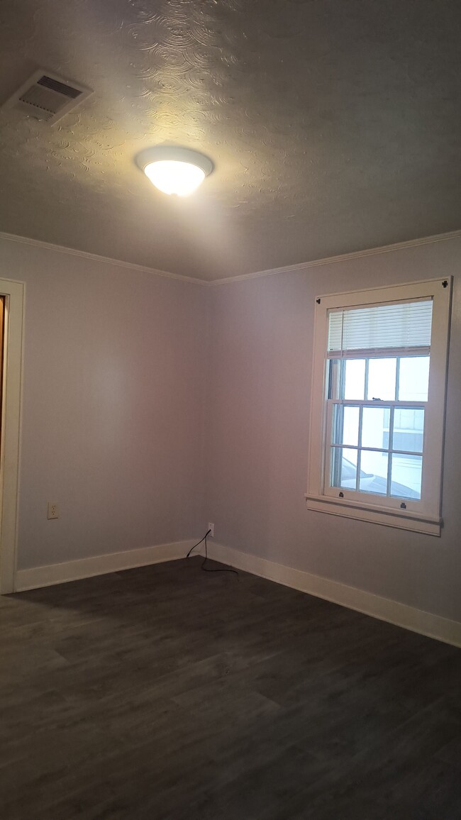 Building Photo - 9300 Dollarway Rd