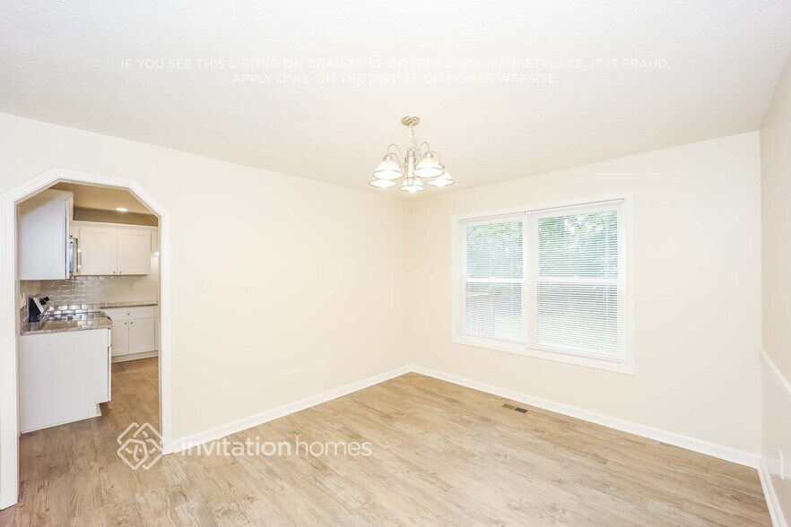 Building Photo - 3396 Spring Ridge Dr