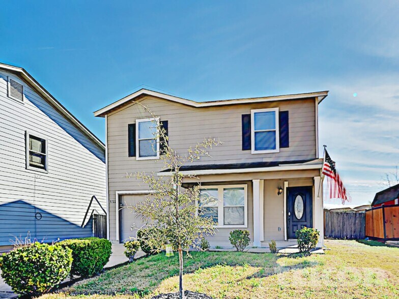 Building Photo - 9722 Amber Cove