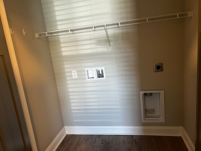 Building Photo - Beautiful duplex in Valdosta, Ga!