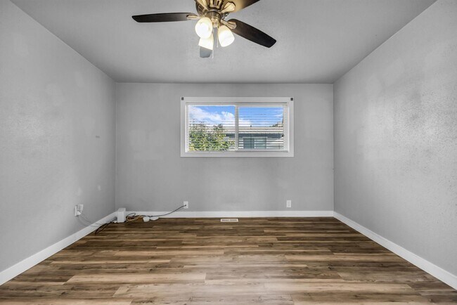 Building Photo - 3876 S Lee Maur St