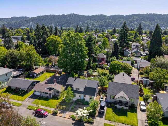 Building Photo - 9648 N Central St