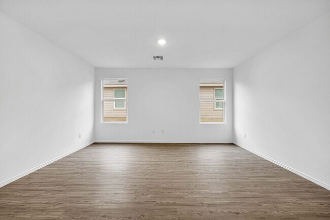 Building Photo - 9206 Selene Pl