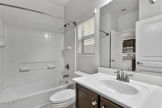 Building Photo - 1675 W Pelican Dr