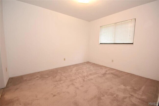 Building Photo - 94 Peachtree Ln