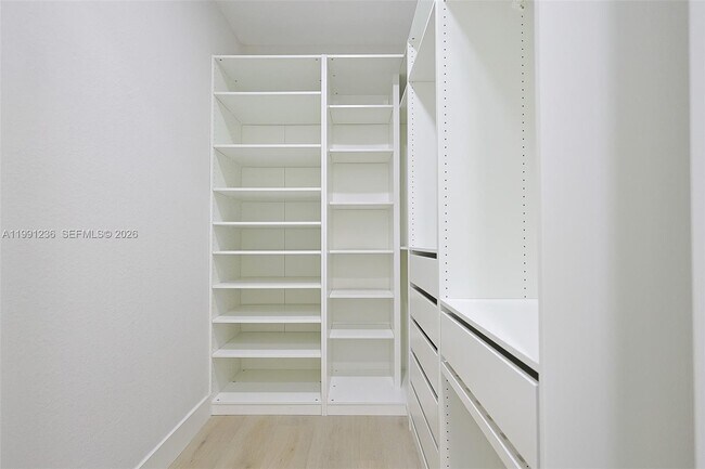 Building Photo - 8800 NW 98th Ct