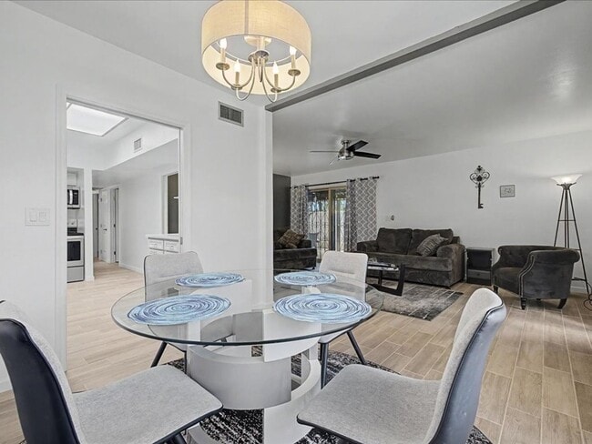 Building Photo - ALL UTILITIES, WIFI AND FURNITURE INCLUDED!! Beautiful Fully Furnished Home with Upgrades & Commu...