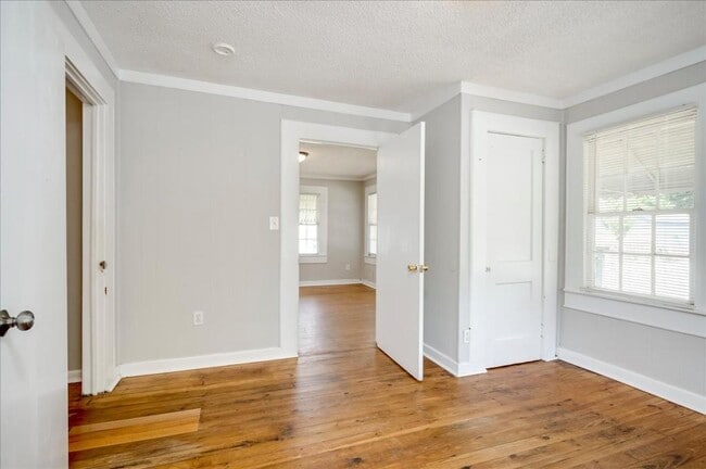 Building Photo - 1740 Starnes St