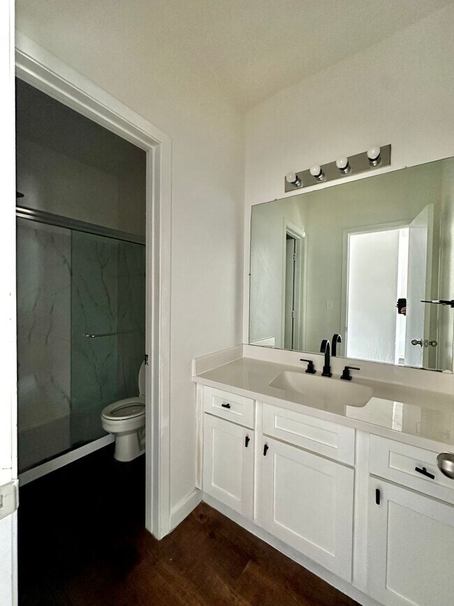 Interior Photo - Allen Place