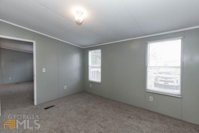 Building Photo - 108 Sherwood Rd