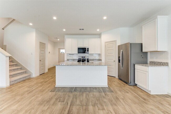 Building Photo - 7319 Sunset Crk Dr