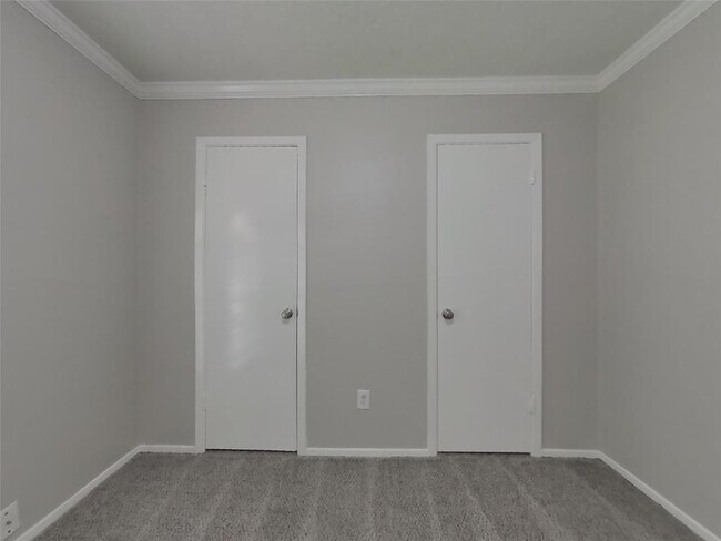 Building Photo - 2824 Sugar Wood Dr