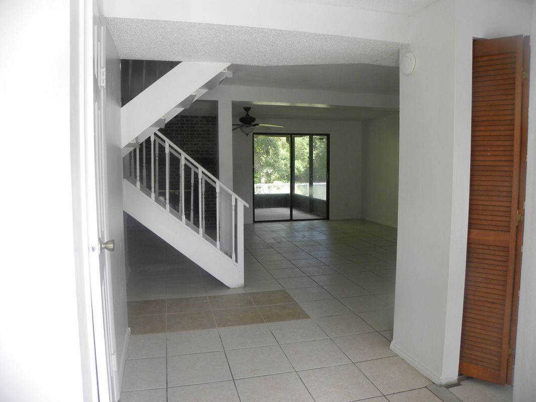 Building Photo - 4966 Sanoma Village