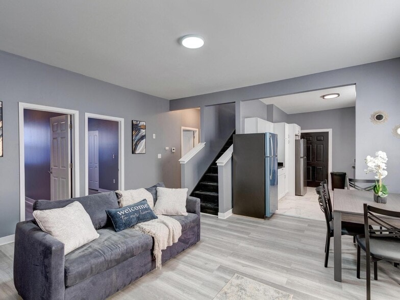 Primary Photo - Spacious Modern Home | Stylish Comfort Nea...