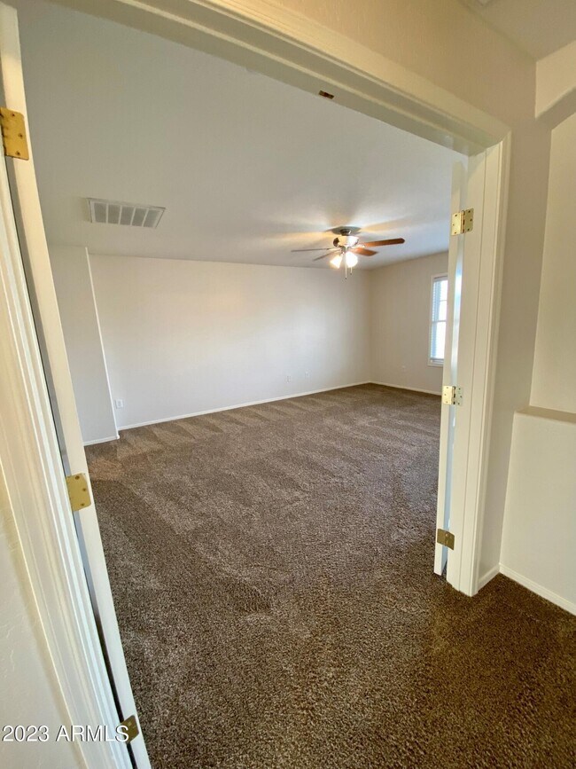 Building Photo - 16444 N 172nd Ln