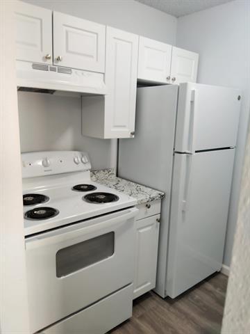 Building Photo - 8127 Stonehurst St