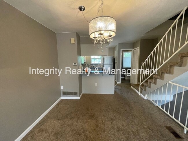 Building Photo - 1811 S Quebec Way