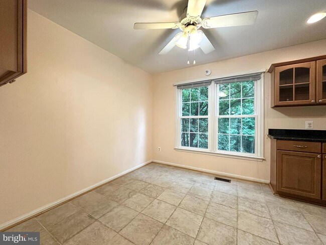 Building Photo - 5127 Kenside Ct