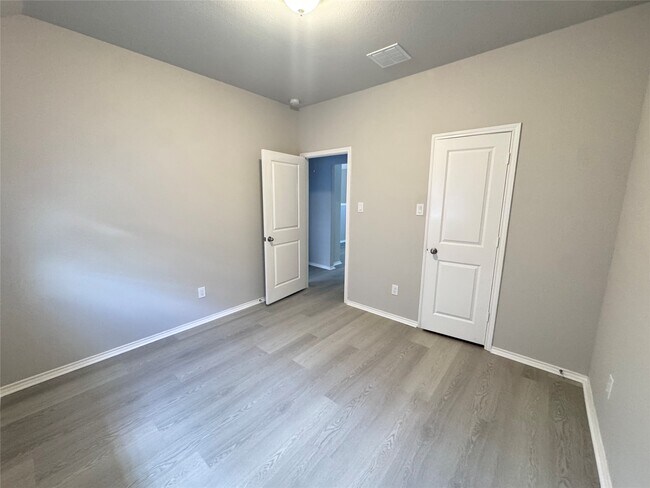 Building Photo - 10827 Cassiopeia Creek Cir