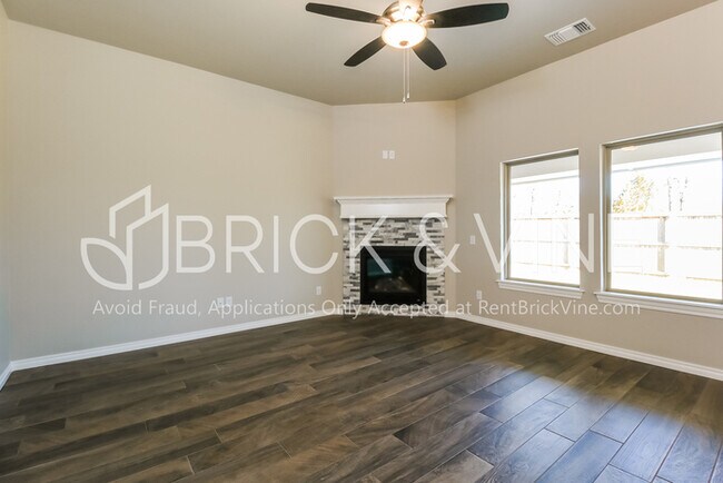 Building Photo - 8509 Stark St