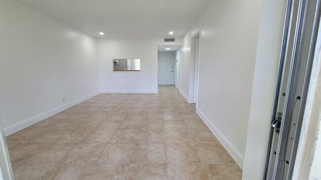 Building Photo - 3674 N University Dr