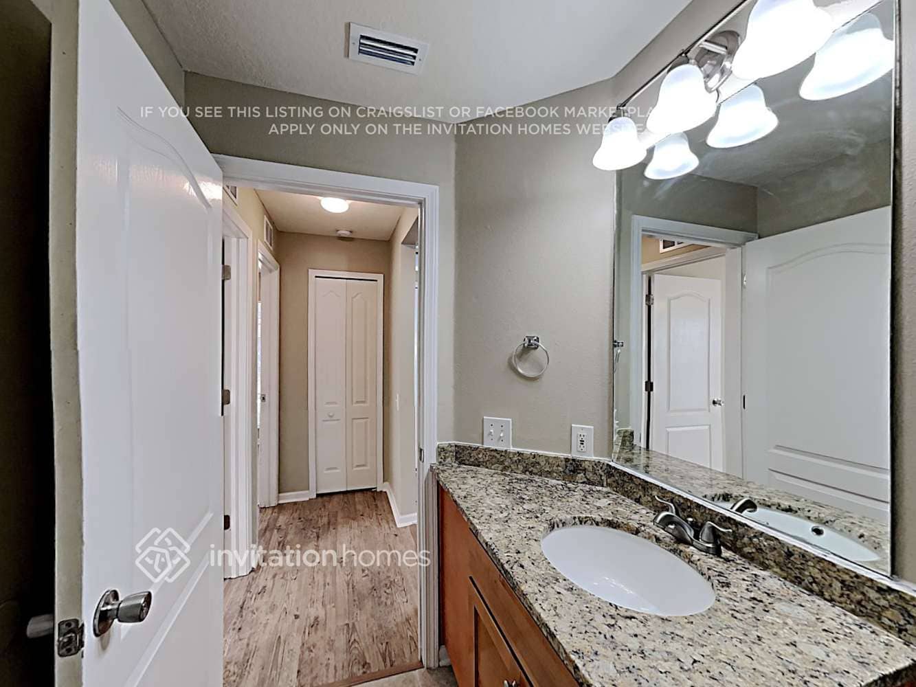 Building Photo - 10203 Hunters Haven Blvd